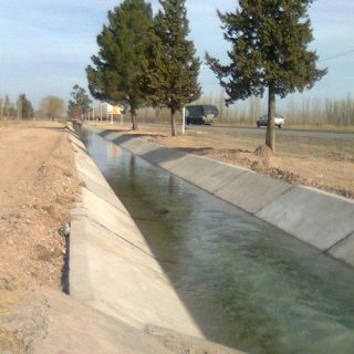 Revestimiento del canal de Dpto. Prov. de Aguas de Cinco Saltos, Provincia de Río Negro